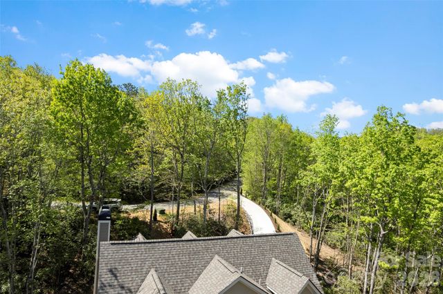 233 Arcadia Falls Way, Black Mountain, NC 28711