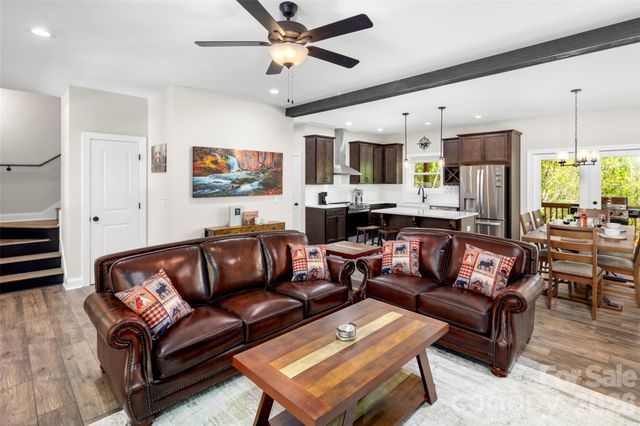 233 Arcadia Falls Way, Black Mountain, NC 28711