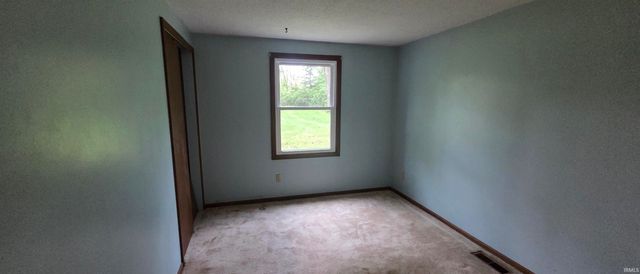 11207 W State Road 14 Road, Fort Wayne, IN 46814
