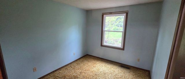 11207 W State Road 14 Road, Fort Wayne, IN 46814