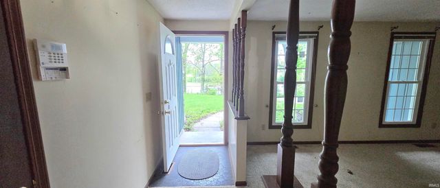 11207 W State Road 14 Road, Fort Wayne, IN 46814