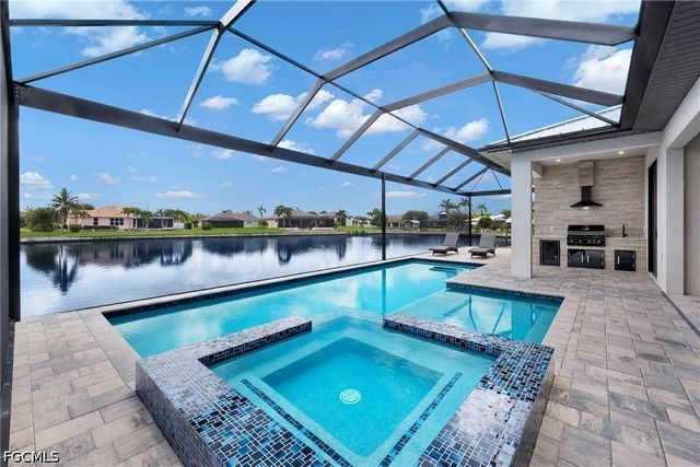 3051 SW 27th PL, Cape Coral, FL 33914