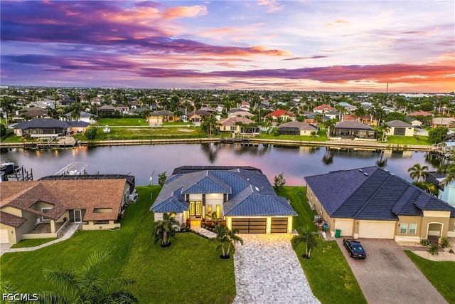 3051 SW 27th PL, Cape Coral, FL 33914