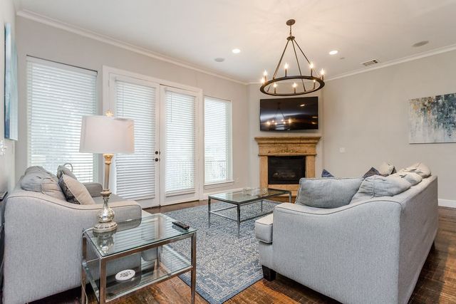 3817 Bowser Avenue C, Dallas, TX 75219