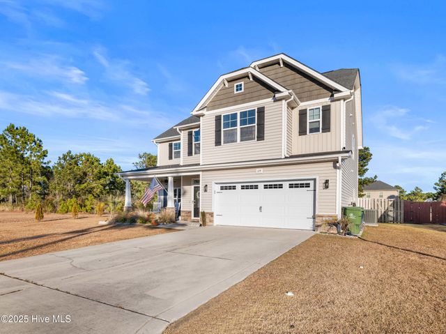 129 Oyster Landing Drive, Sneads Ferry, NC 28460