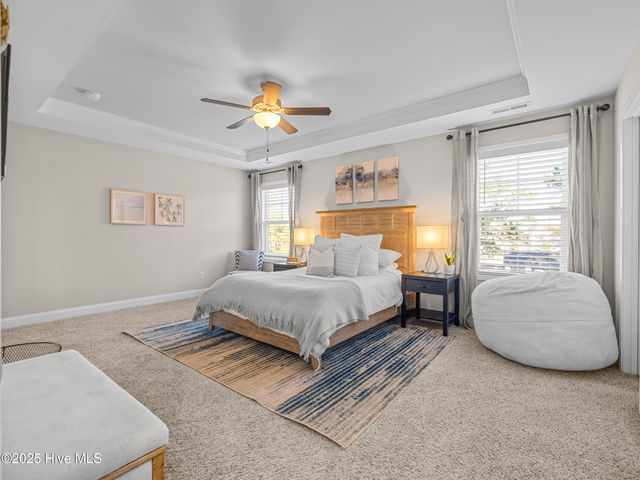 129 Oyster Landing Drive, Sneads Ferry, NC 28460