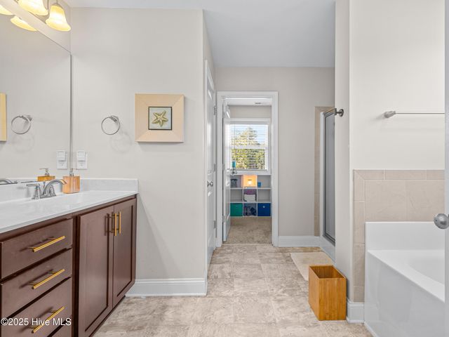 129 Oyster Landing Drive, Sneads Ferry, NC 28460