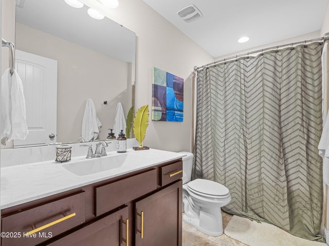 129 Oyster Landing Drive, Sneads Ferry, NC 28460