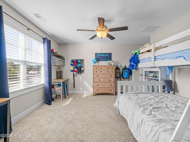 129 Oyster Landing Drive, Sneads Ferry, NC 28460