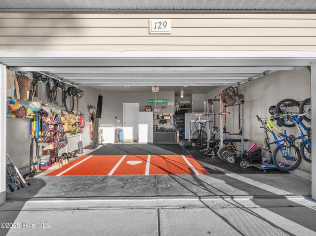 129 Oyster Landing Drive, Sneads Ferry, NC 28460