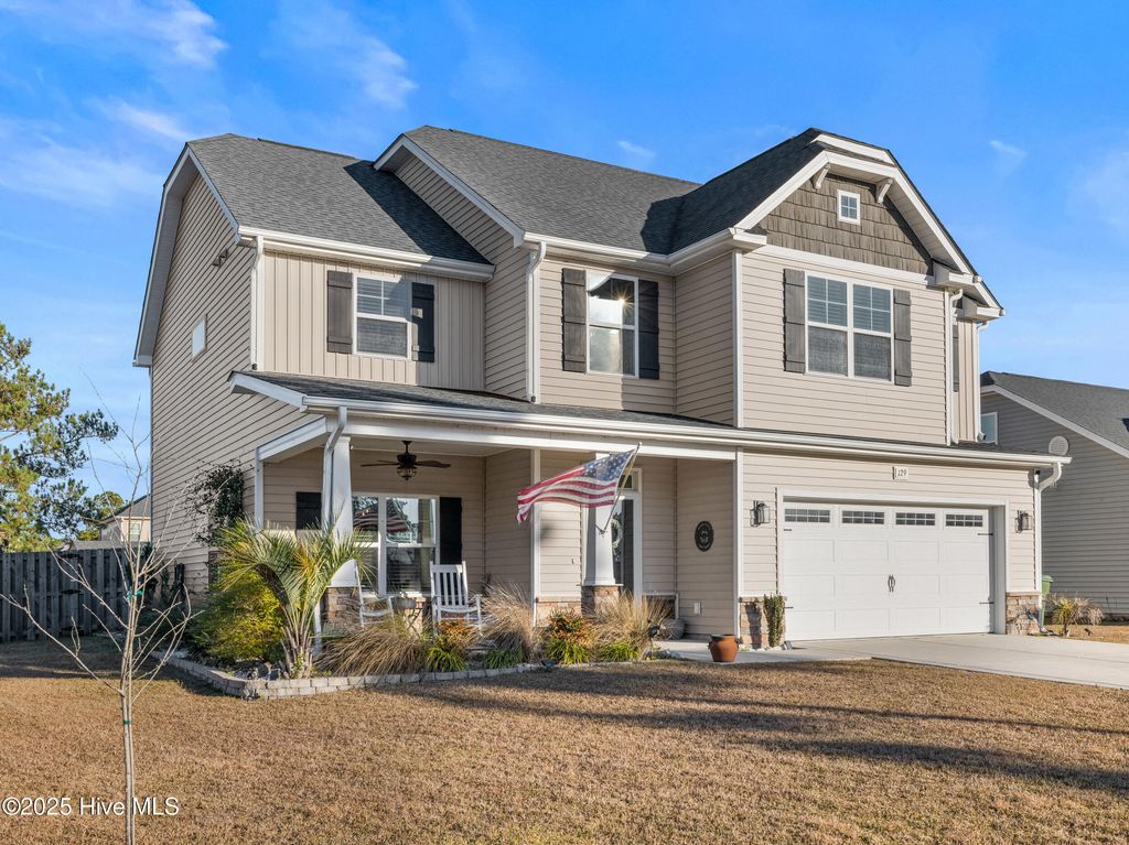 129 Oyster Landing Drive, Sneads Ferry, NC 28460