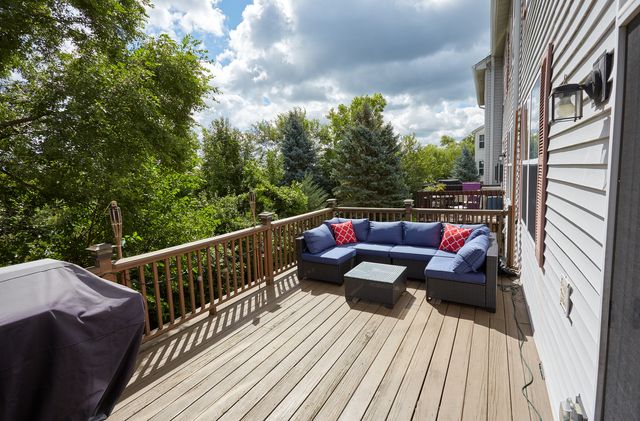 529 Horizon Drive, Bartlett, IL 60103