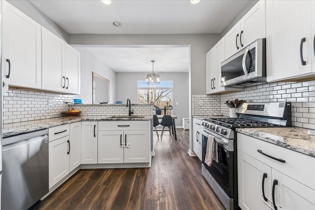 529 Horizon Drive, Bartlett, IL 60103