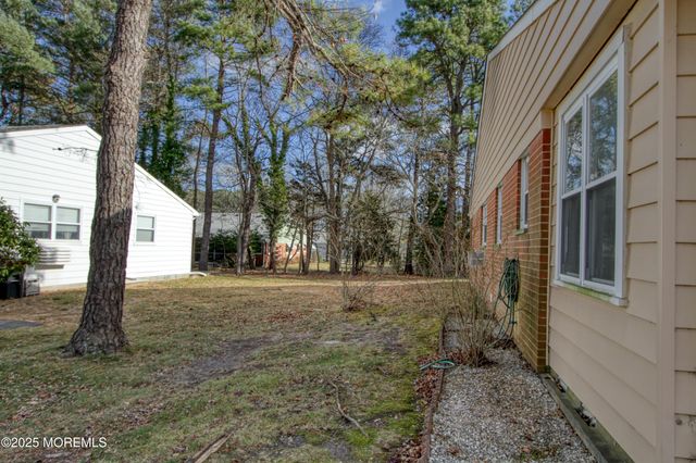 57 Yorktowne Parkway A, Whiting, NJ 08759