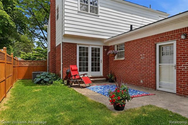 17415 Sunset Street, Livonia, MI 48152