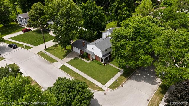 17415 Sunset Street, Livonia, MI 48152