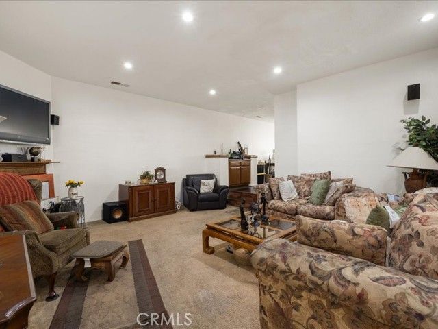 15111 Freeman, Lawndale, CA 90260