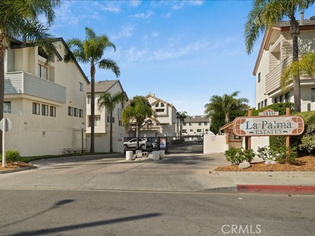 15111 Freeman, Lawndale, CA 90260