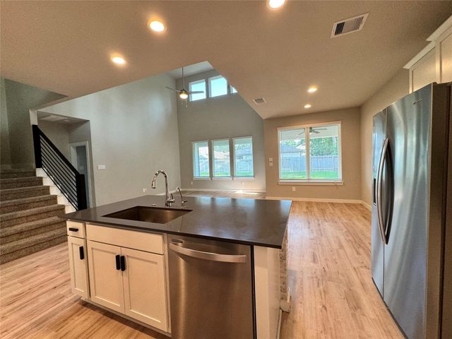 10213 Prairie Creek Lane, Conroe, TX 77384