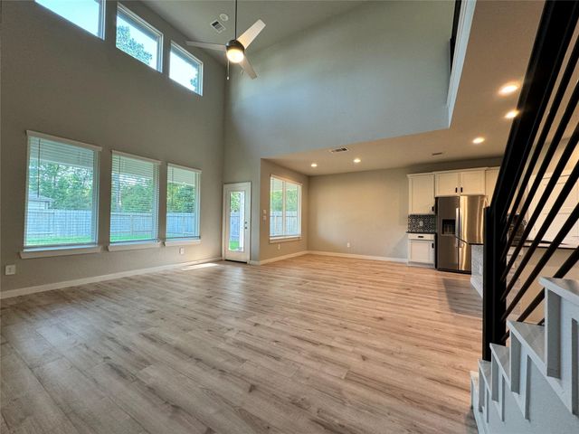10213 Prairie Creek Lane, Conroe, TX 77384