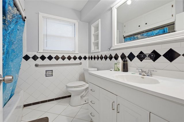 1006 Vernon Dr, Corpus Christi, TX 78407