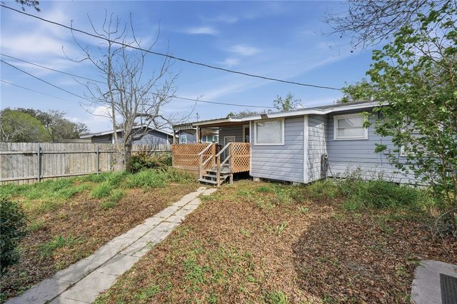 1006 Vernon Dr, Corpus Christi, TX 78407