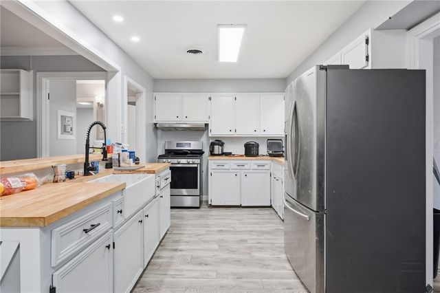 1006 Vernon Dr, Corpus Christi, TX 78407