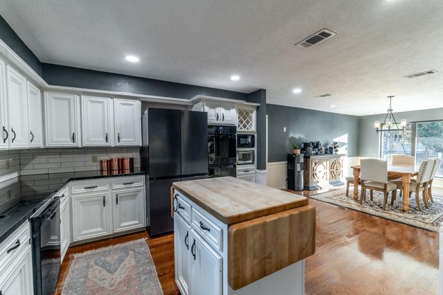 20 Amherst Court, Conroe, TX 77304