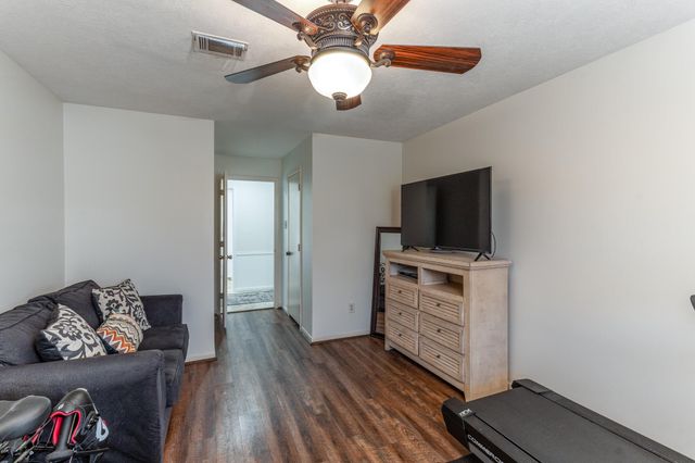 20 Amherst Court, Conroe, TX 77304