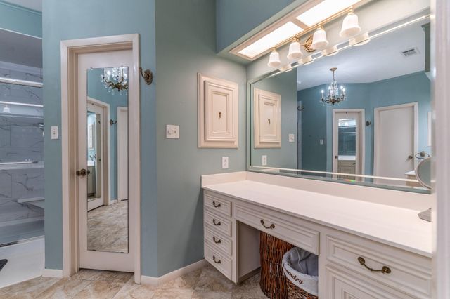 20 Amherst Court, Conroe, TX 77304