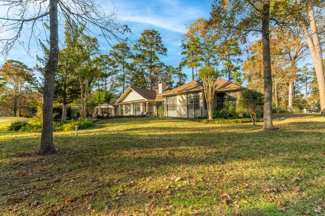 20 Amherst Court, Conroe, TX 77304