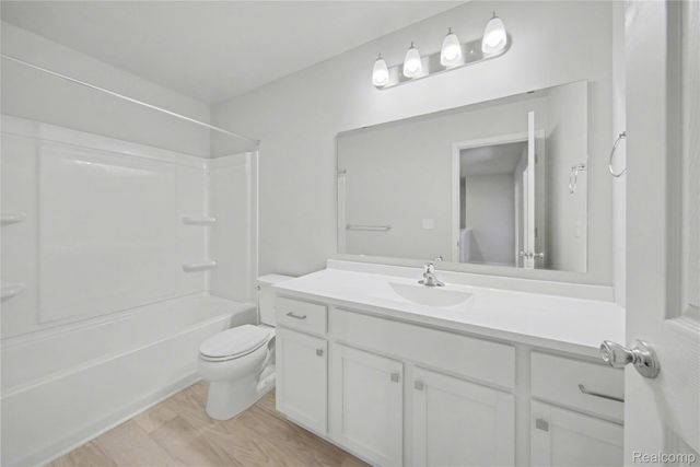 739 Lone Oak Way, Tecumseh, MI 49286