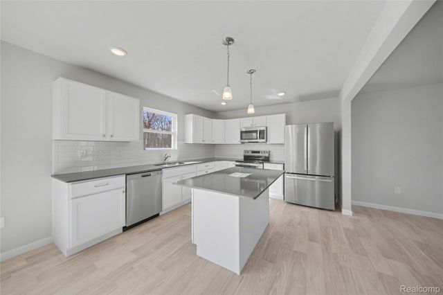 739 Lone Oak Way, Tecumseh, MI 49286