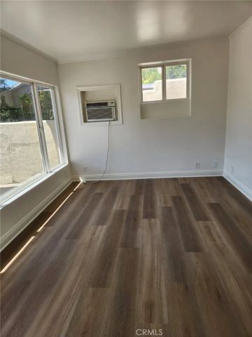 1980 Stanley, Signal Hill, CA 90755
