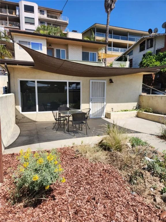 1980 Stanley, Signal Hill, CA 90755