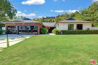 3855 Corbin Avenue, Los Angeles, CA 91356