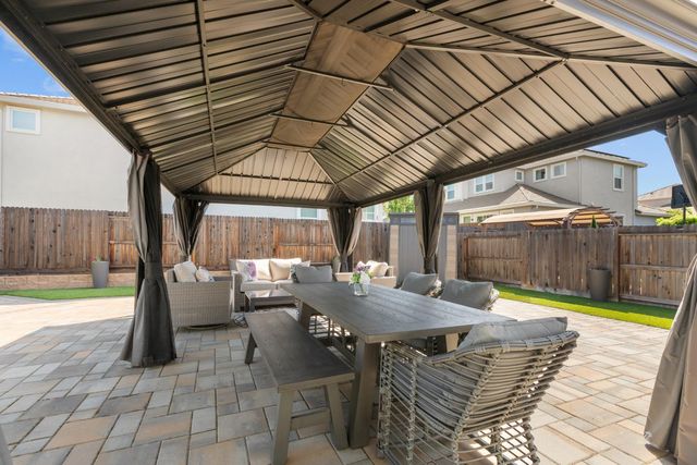 4738 Sweeney Cir, Rocklin, CA 95677