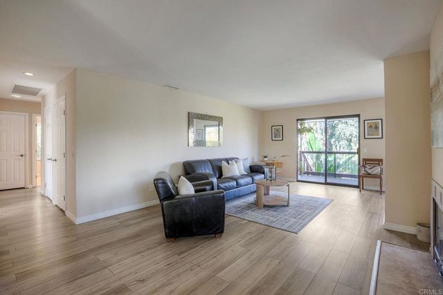 28242 Glenmeade Way, Escondido, CA 92026