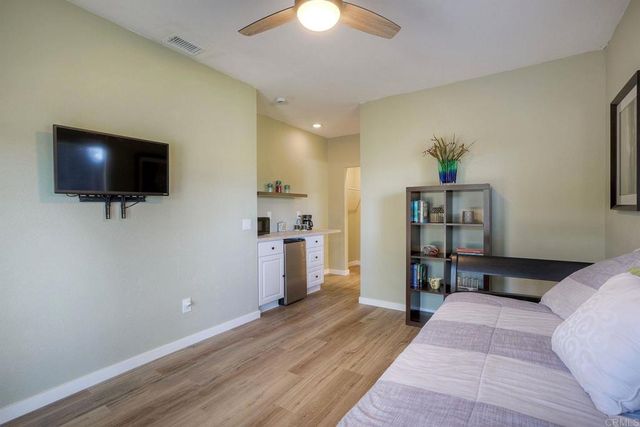 28242 Glenmeade Way, Escondido, CA 92026