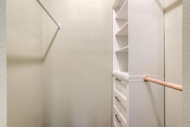 28242 Glenmeade Way, Escondido, CA 92026