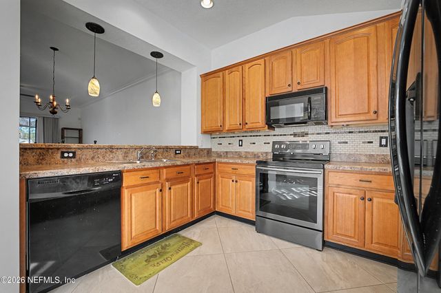 1840 COPPER STONE Drive D, Fleming Island, FL 32003