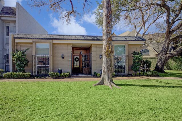 4053 Breakwood Drive, Houston, TX 77025