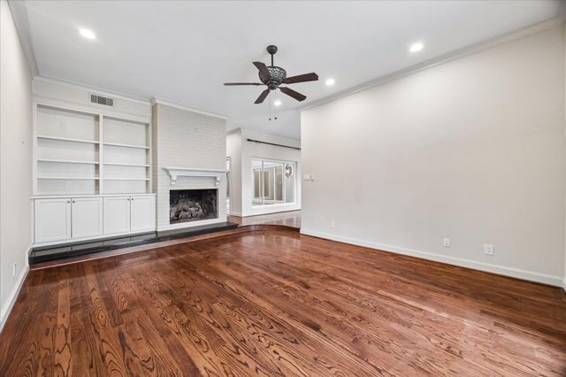 4053 Breakwood Drive, Houston, TX 77025