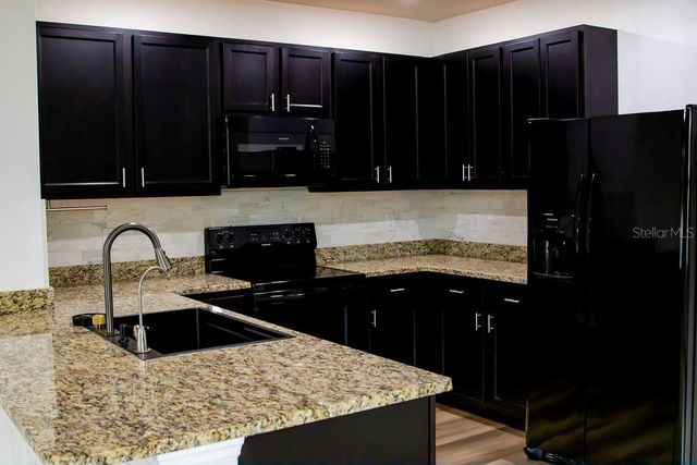 8089 PELICAN REED CIRCLE, Wesley Chapel, FL 33545