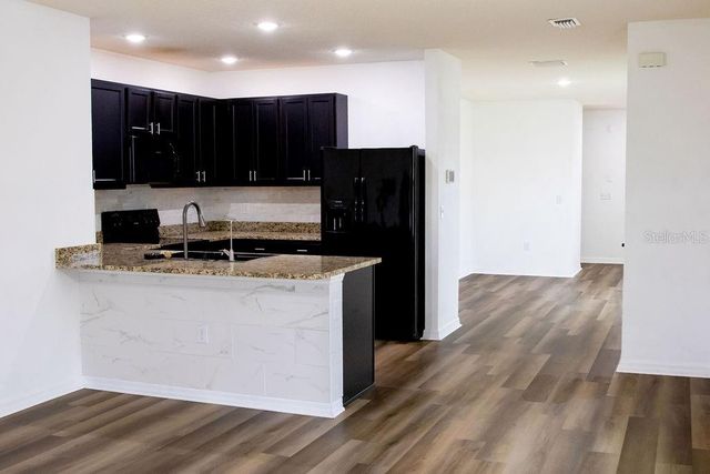 8089 PELICAN REED CIRCLE, Wesley Chapel, FL 33545