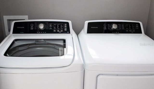 8089 PELICAN REED CIRCLE, Wesley Chapel, FL 33545