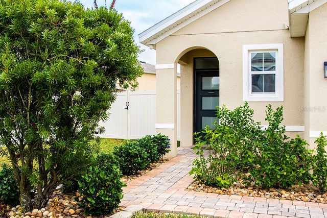 8089 PELICAN REED CIRCLE, Wesley Chapel, FL 33545