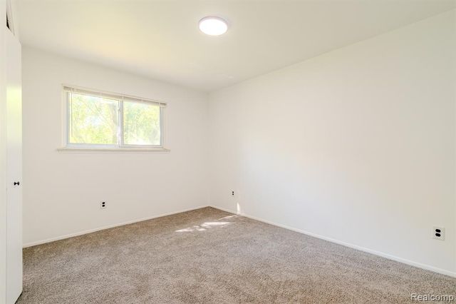 23257 Stewart Avenue, Warren, MI 48089