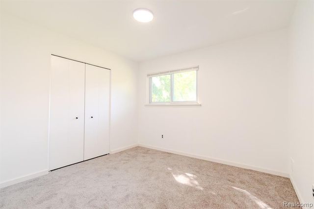 23257 Stewart Avenue, Warren, MI 48089