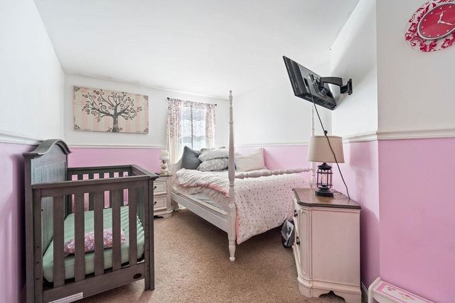 1 Stagecoach Drive, Sandown, NH 03873